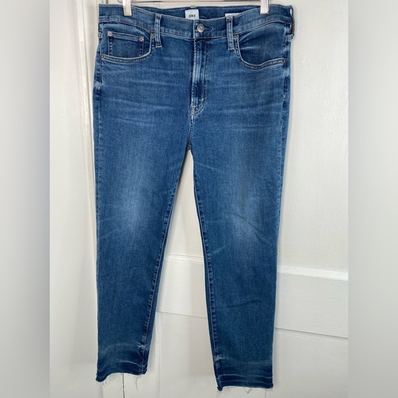 Edwin Nordstrom Bree Slim Straight Crop Fit Jeans with Stretch. - Picture 1 of 9